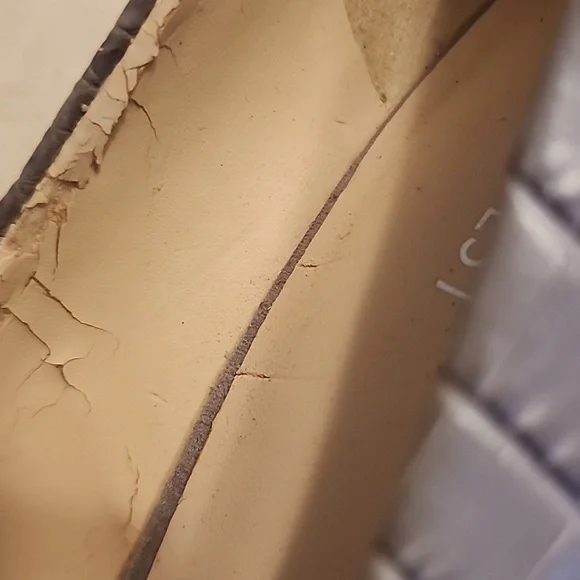 Nine West Womens Gwendle Pointed Toe Grey Pump Croc Embosed Closed Toe Shoes - Picture 13 of 14